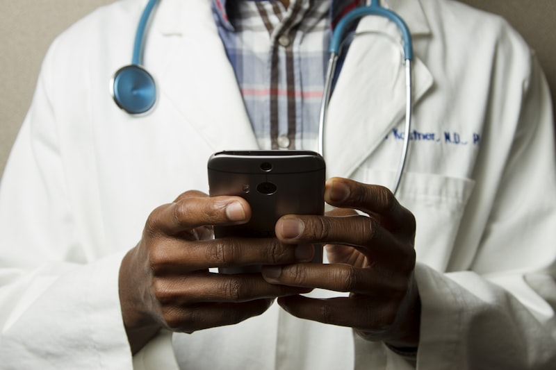 Health insurance plan comparison for American families